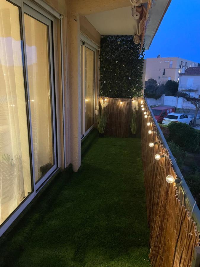New Cosy Flat Saint Tropez Apartment Ngoại thất bức ảnh
